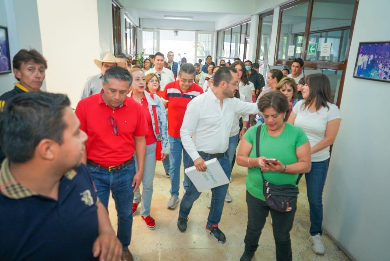 Héctor Martínez va por la diputación en Tlaxcala